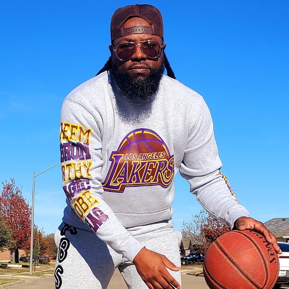 🏆Legends Only🏆 - Picture 4 of 5